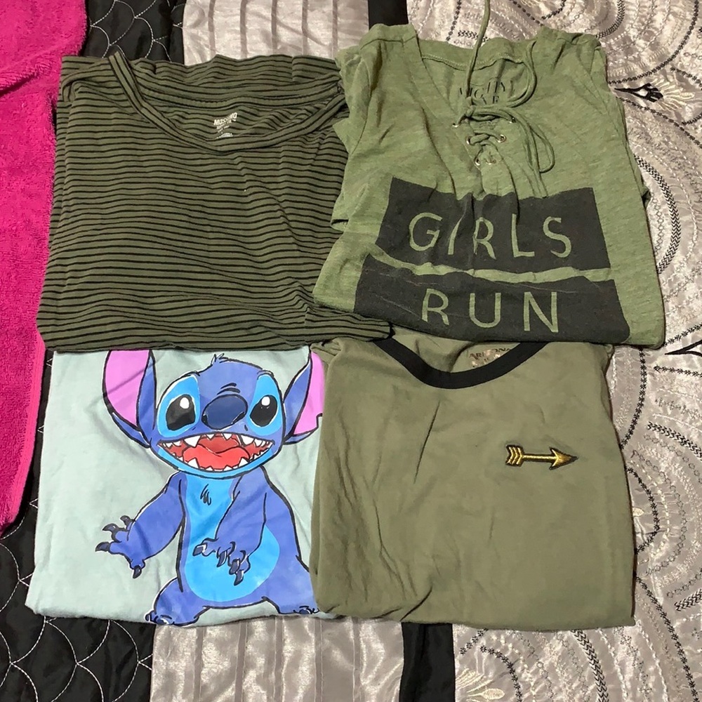 Womens 4 tee bundle